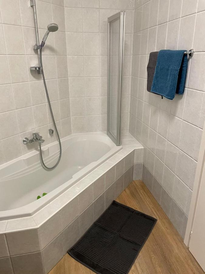 Garden Pool Apartment Мерано Екстериор снимка
